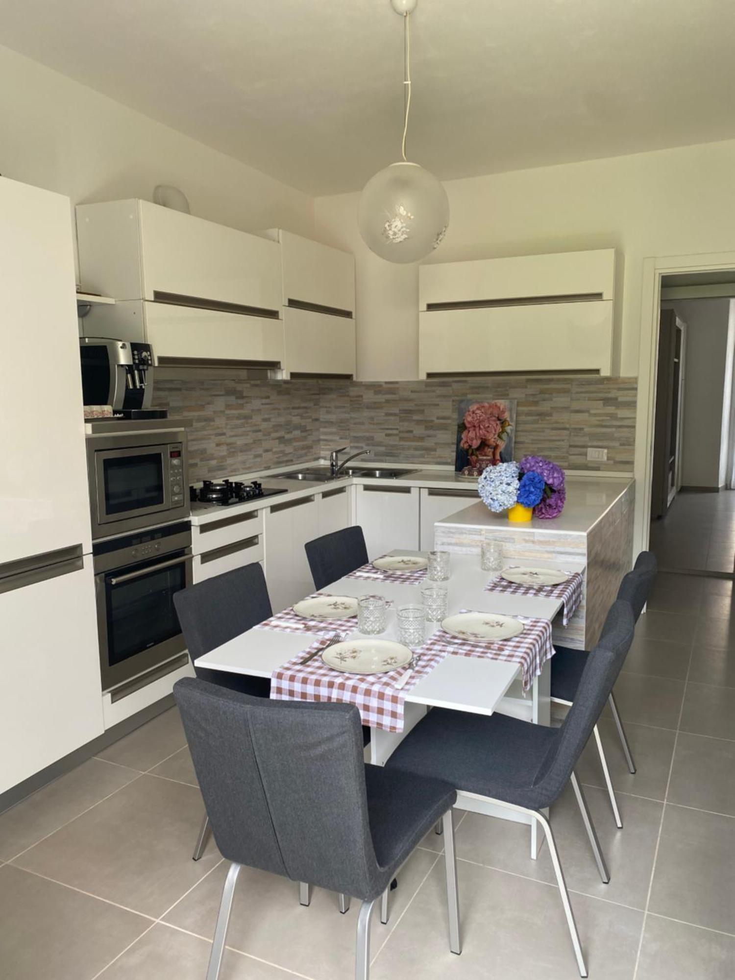 Luna Apartment Verbania Zewnętrze zdjęcie